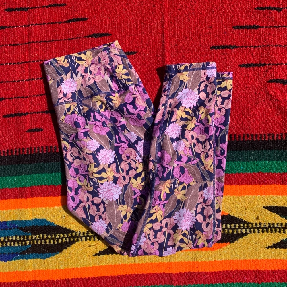 Fabletics Powerhold Floral 7/8 Leggings NWOT
